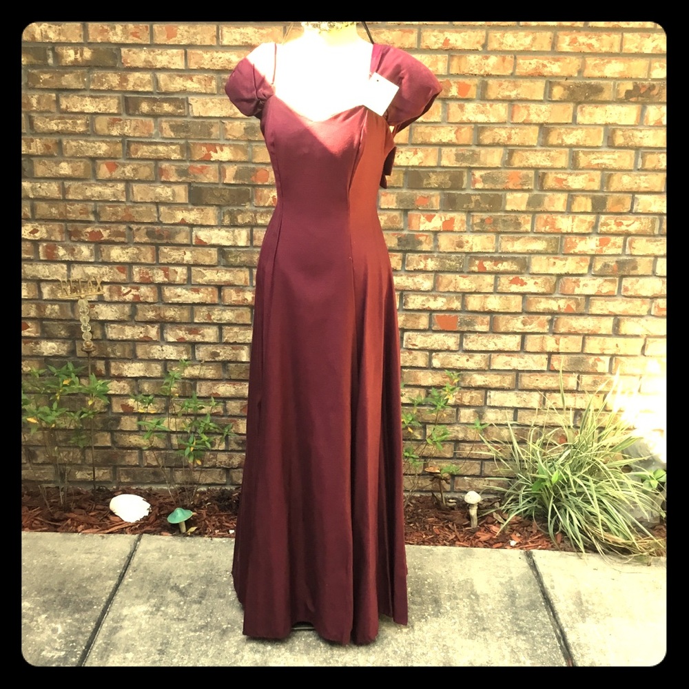 Burgundy/Prom/Bridesmaids/Evening Dress